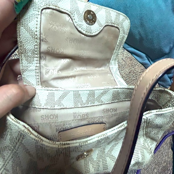 Michael Kors Small Crossbody Purse - Picture 3 of 7